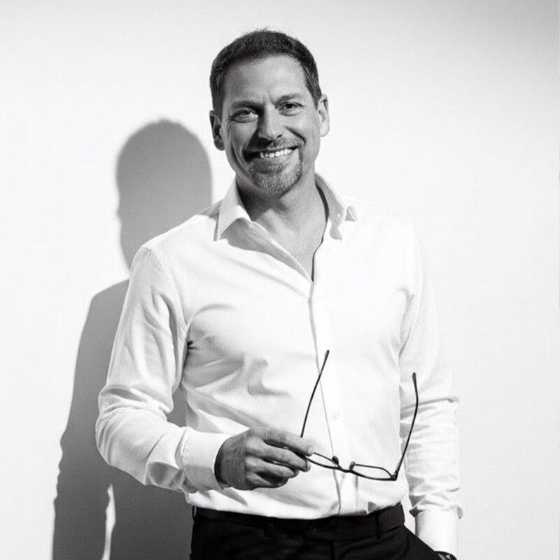 Mediendesigner seit 1998 Dirk Neumann ist Art-Diektor und Content-Creator sowie Creative Performance Producer für Socialmedia Projekte